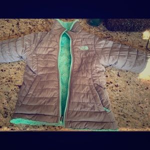 The North face girls coat reversible gray aqua 7/8